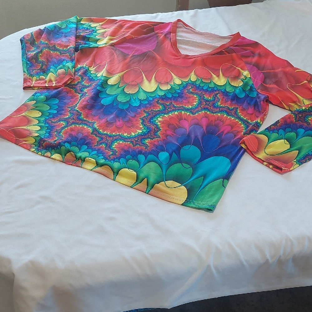 Women’s  Multi-ColorPsychedelic Long Sleeve.Polyester Light Weight Too.Size 1 Xl